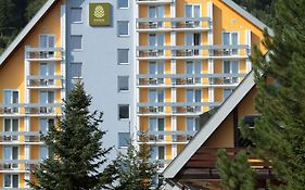 Pinia Hotel & Resort